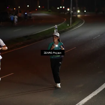 Runner Photo 7647973