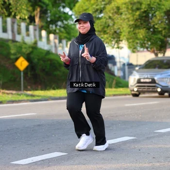 Runner Photo 7647998