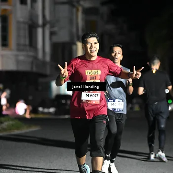 Runner Photo 7648000