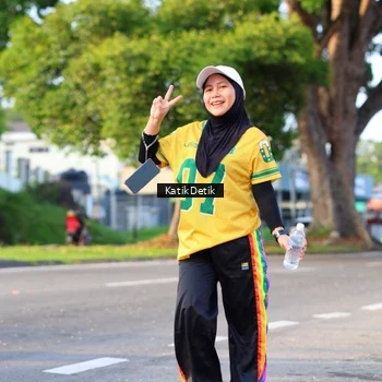 Runner Photo 7648005