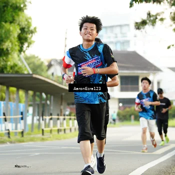 Runner Photo 7648013