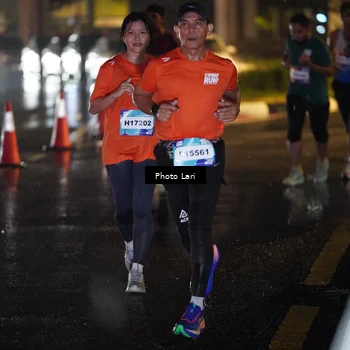 Runner Photo 7648017