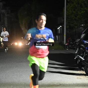 Runner Photo 7648026