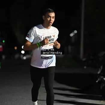 Runner Photo 7648040