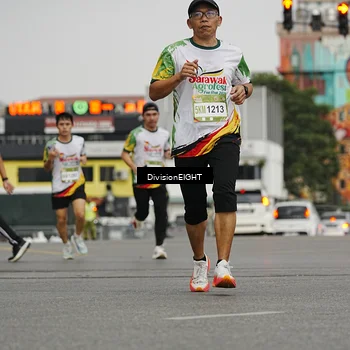 Runner Photo 7648041
