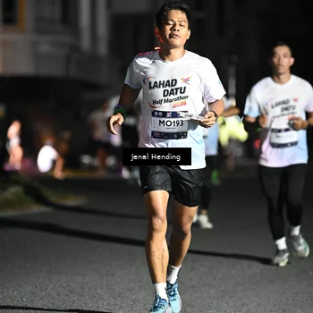 Runner Photo 7648047