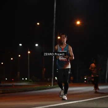 Runner Photo 7648054