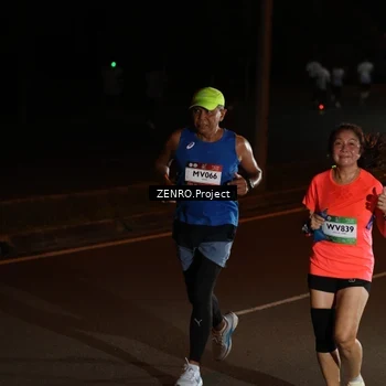 Runner Photo 7648058