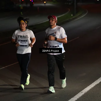 Runner Photo 7648064