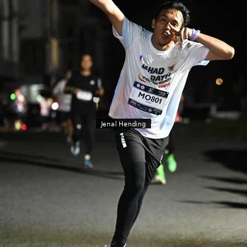 Runner Photo 7648068