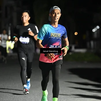 Runner Photo 7648080