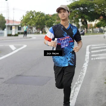 Runner Photo 7648083