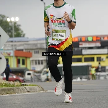 Runner Photo 7648085