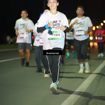 Runner Photo 7648093
