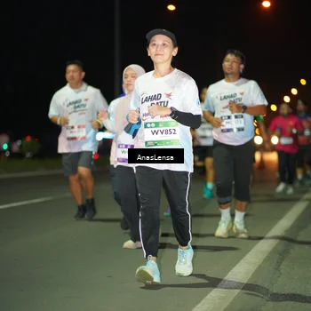 Runner Photo 7648095