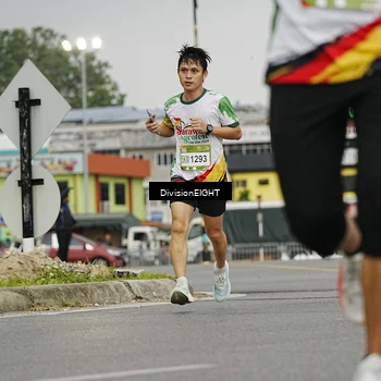 Runner Photo 7648101