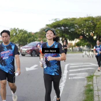 Runner Photo 7648102