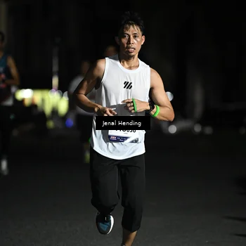 Runner Photo 7648111