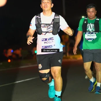 Runner Photo 7648117
