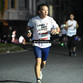Runner Photo 7648121