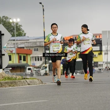 Runner Photo 7648129
