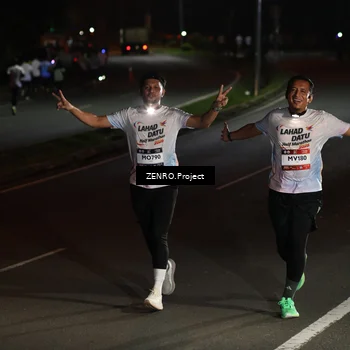 Runner Photo 7648137