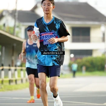 Runner Photo 7648151