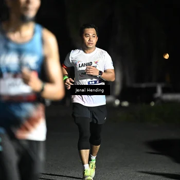 Runner Photo 7648154