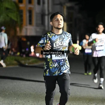 Runner Photo 7648176