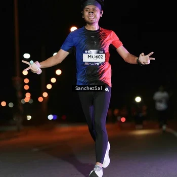 Runner Photo 7648180