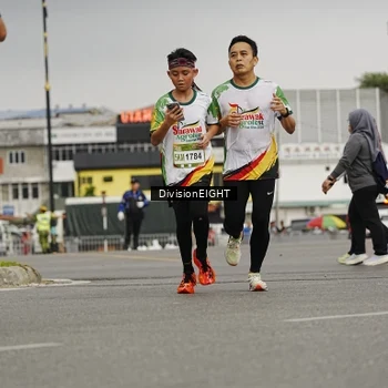 Runner Photo 7648181