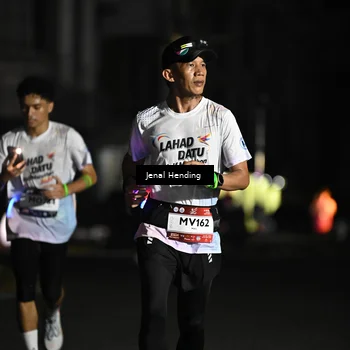 Runner Photo 7648191
