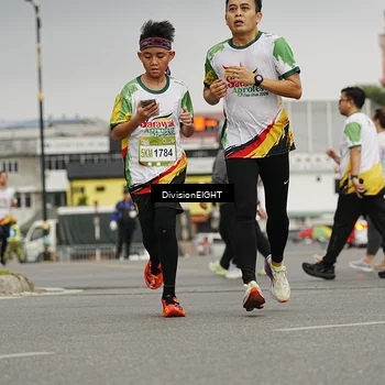 Runner Photo 7648192