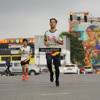 Runner Photo 7648214