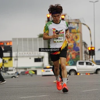 Runner Photo 7648215