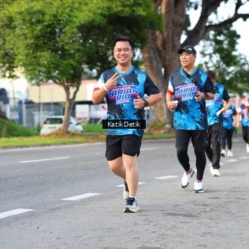 Runner Photo 7648220