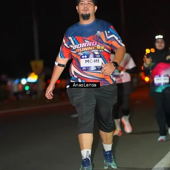 Runner Photo 7648235