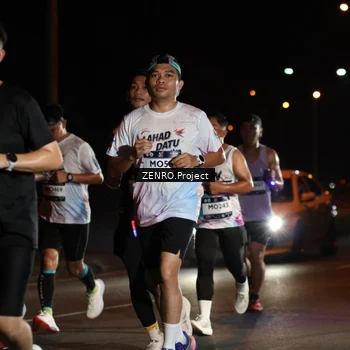 Runner Photo 7648246