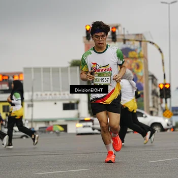 Runner Photo 7648253