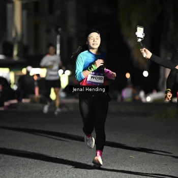 Runner Photo 7648280