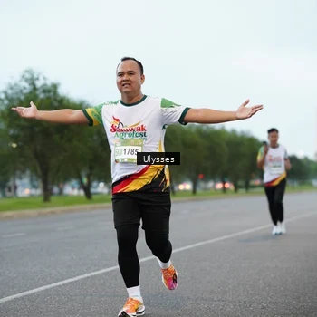 Runner Photo 7648282
