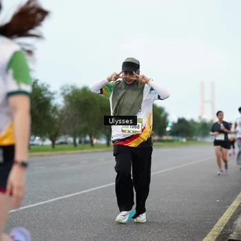 Runner Photo 7648286