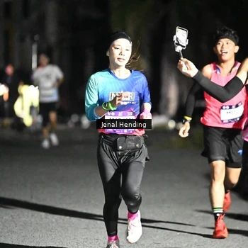 Runner Photo 7648298