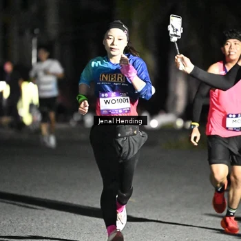 Runner Photo 7648299