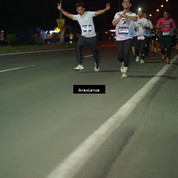Runner Photo 7648323