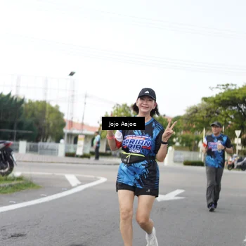 Runner Photo 7648335