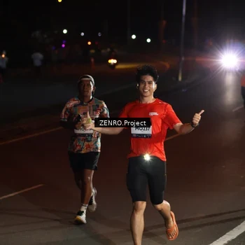 Runner Photo 7648341