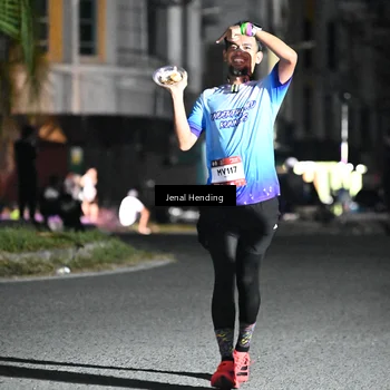 Runner Photo 7648343