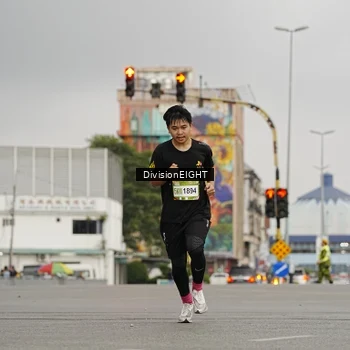 Runner Photo 7648344