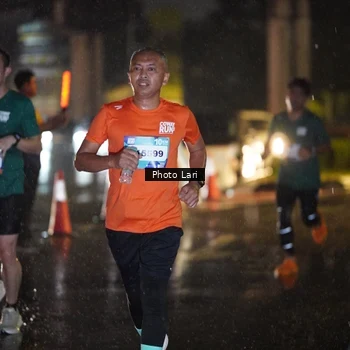 Runner Photo 7648345